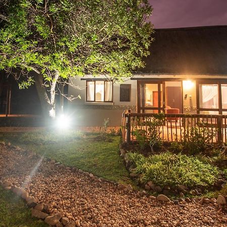 Leopard'S Lair Bush Lodge โฮดสปรูท ภายนอก รูปภาพ
