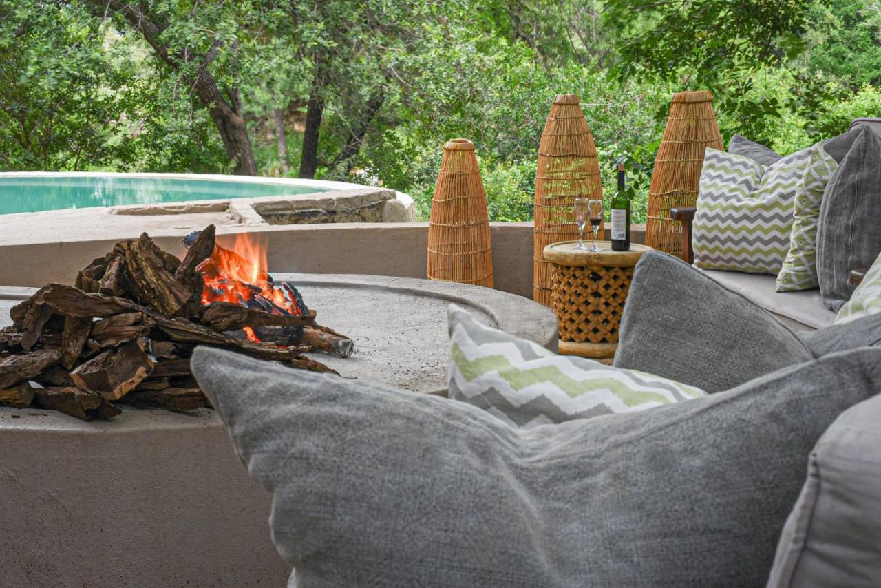 Leopard'S Lair Bush Lodge โฮดสปรูท ภายนอก รูปภาพ