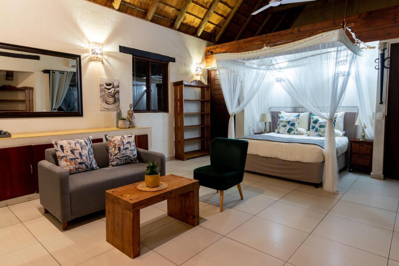 Leopard'S Lair Bush Lodge โฮดสปรูท ภายนอก รูปภาพ