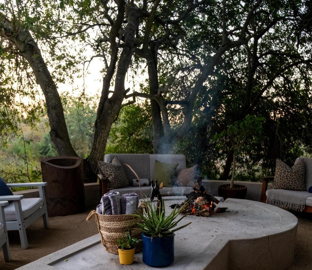 Leopard'S Lair Bush Lodge โฮดสปรูท ภายนอก รูปภาพ
