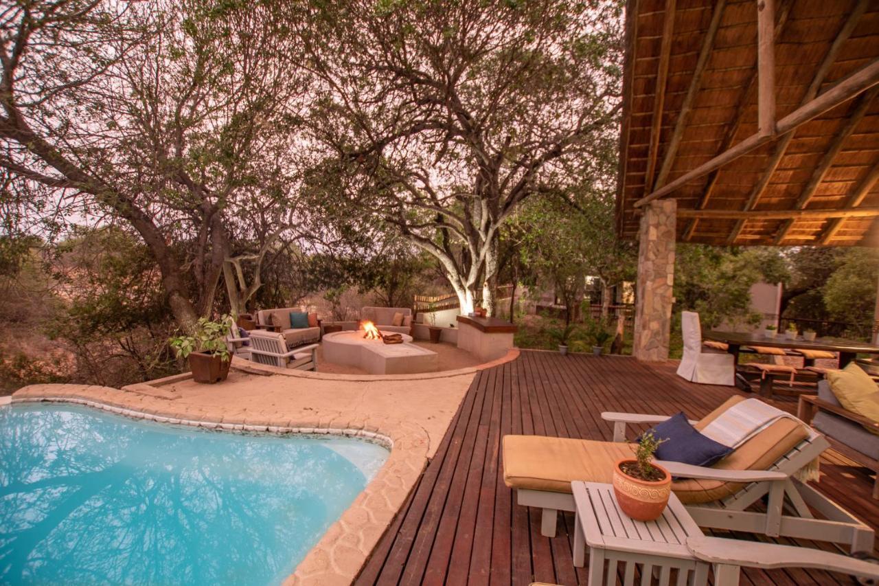 Leopard'S Lair Bush Lodge โฮดสปรูท ภายนอก รูปภาพ